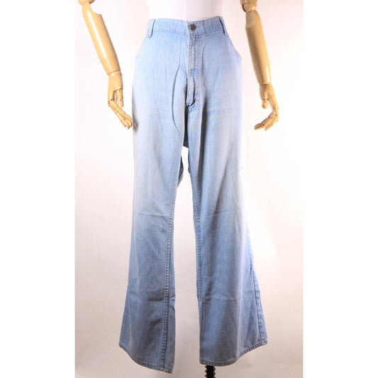 1970s 1980s Light Blue Denim Mens Jeans by Levi's for Men