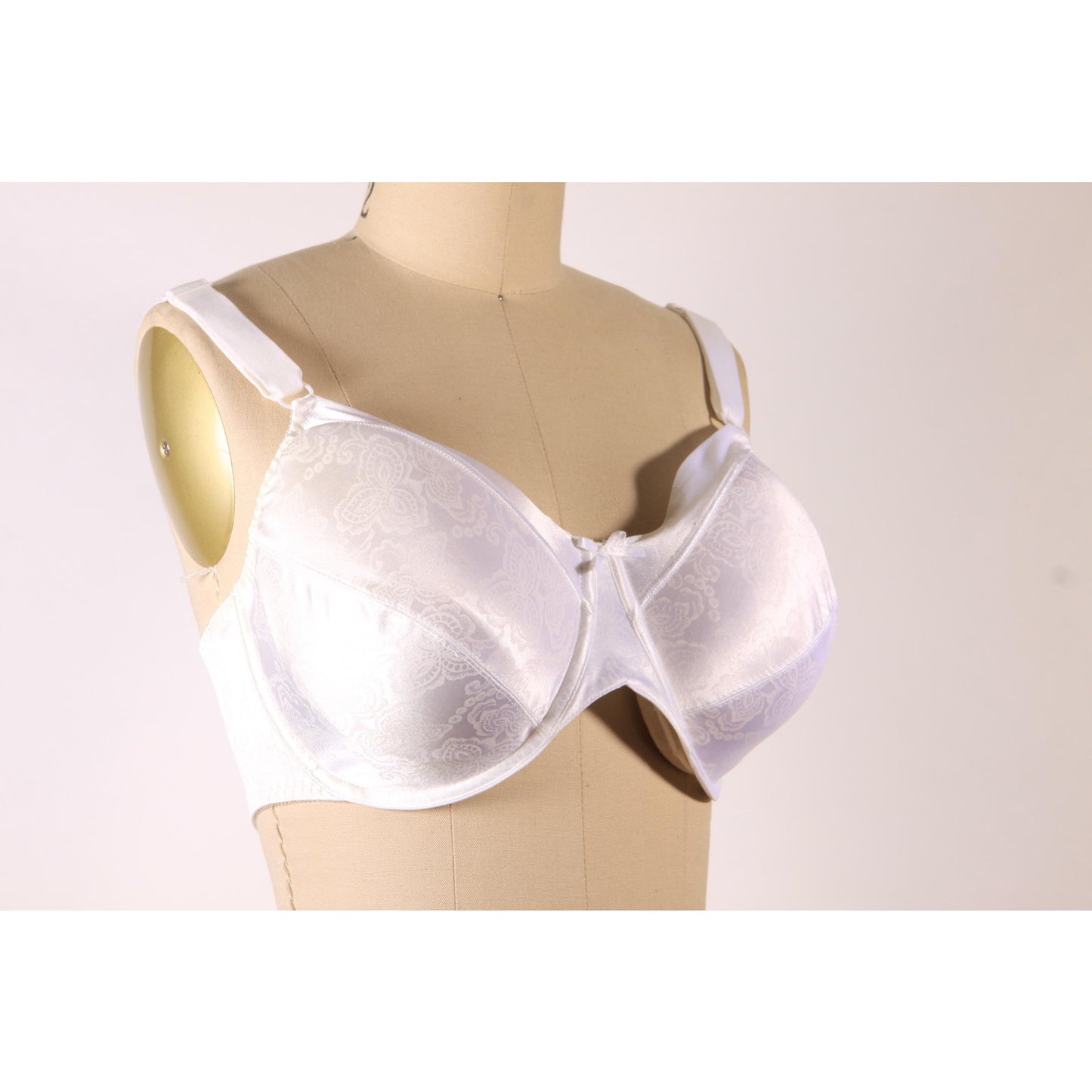 1980s White Floral Pattern Bow Detail Bra by Bali-38D