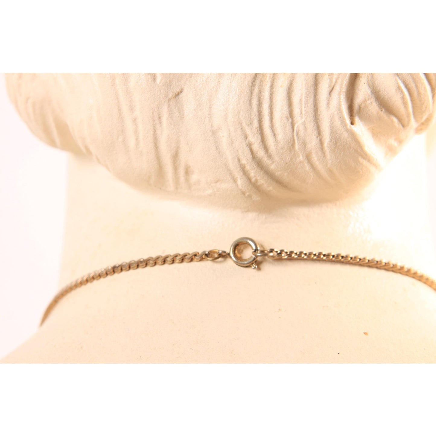 1970s Gold Tone Metal Pink and Cream Cherub Cameo Pendant Necklace