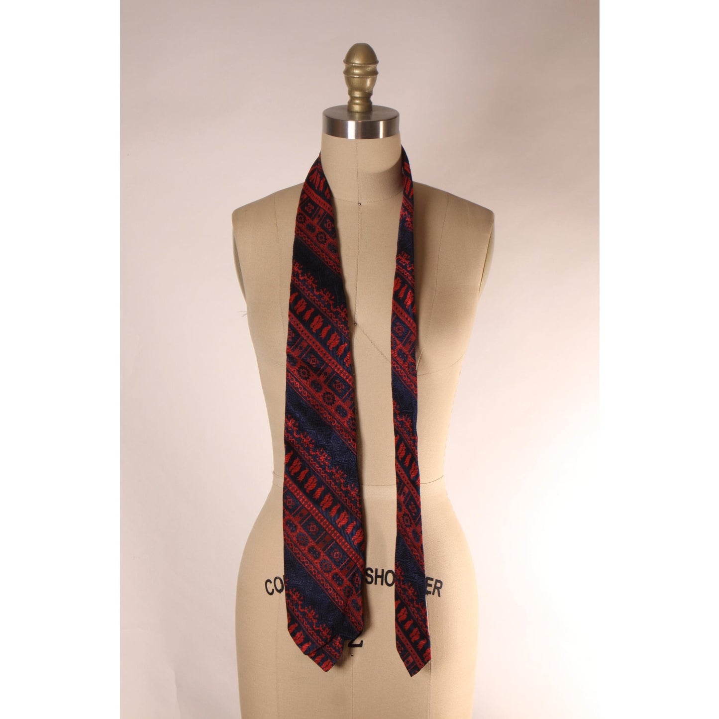 1970s Navy Blue and Red Novelty Penguin Necktie Tie