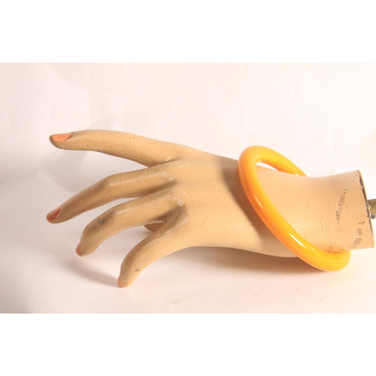 1940s 1950s Creamed Corn Yellow Bakelite Bangle Bracelet
