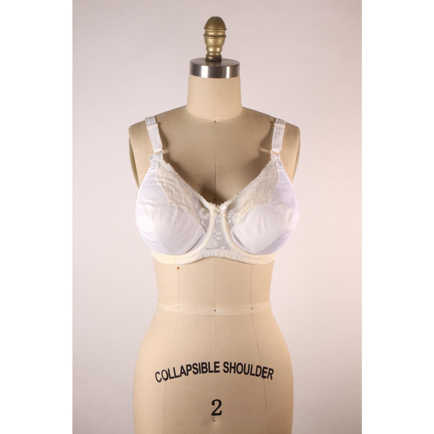 1970s White Lace Trim Bow Detail Bra by Support Can Be Beautiful-38C