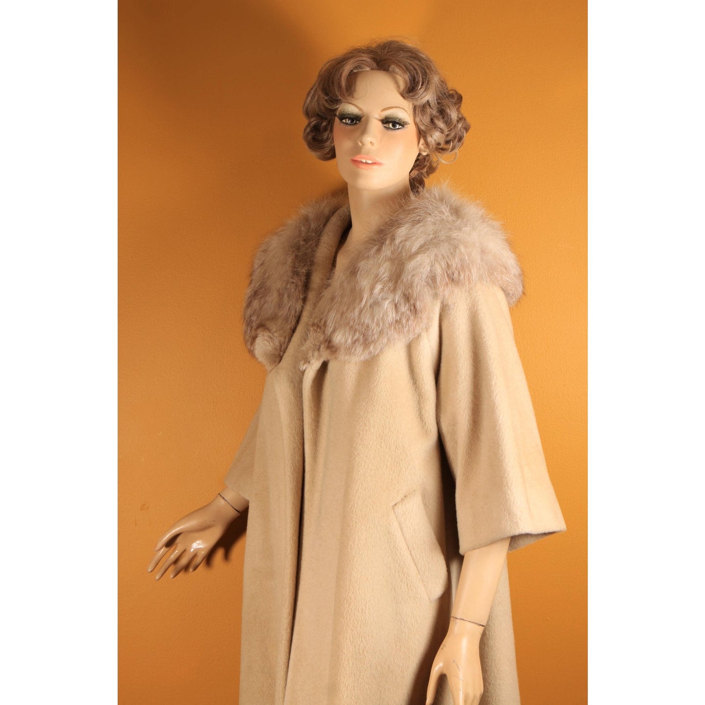 1950s Cream Tan Bracelet Sleeve Fox Fur Collar Swing Coat by Marce Original -M-L