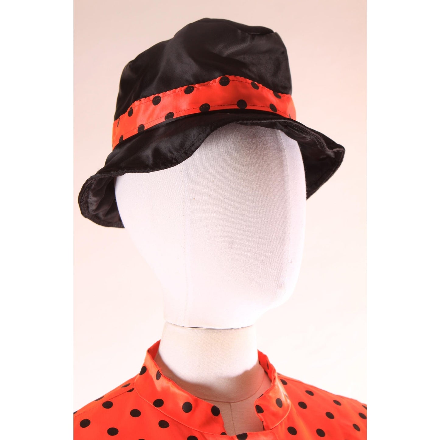 1970s 1980s Hot Pink and Black Satin Polka Dot Long Sleeve Button Down Blouse Jacket with Matching Hat Costume -L