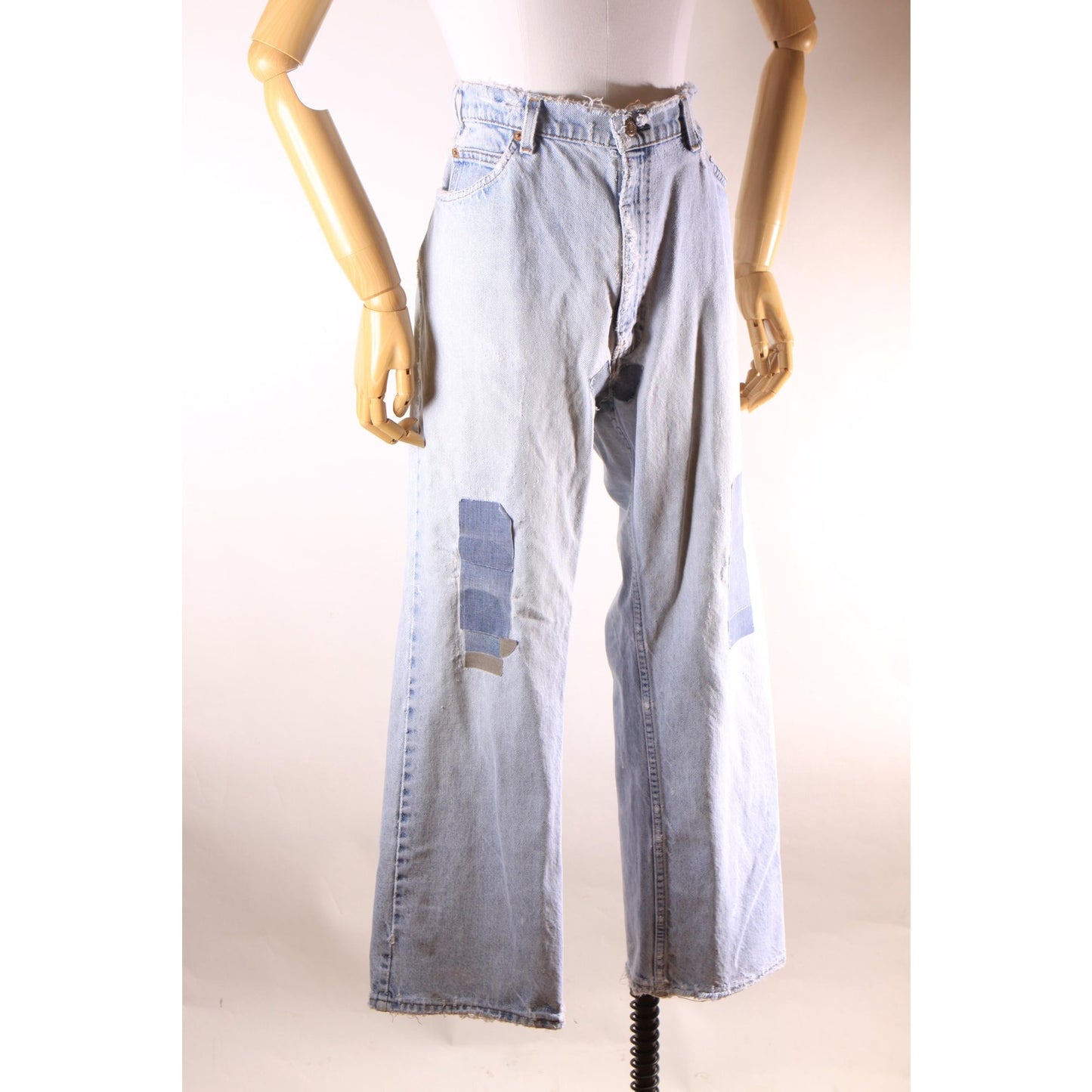 1980s Distressed Patch Fraying Blue Denim Orange Tab 517 Jeans by Levi's -38x29