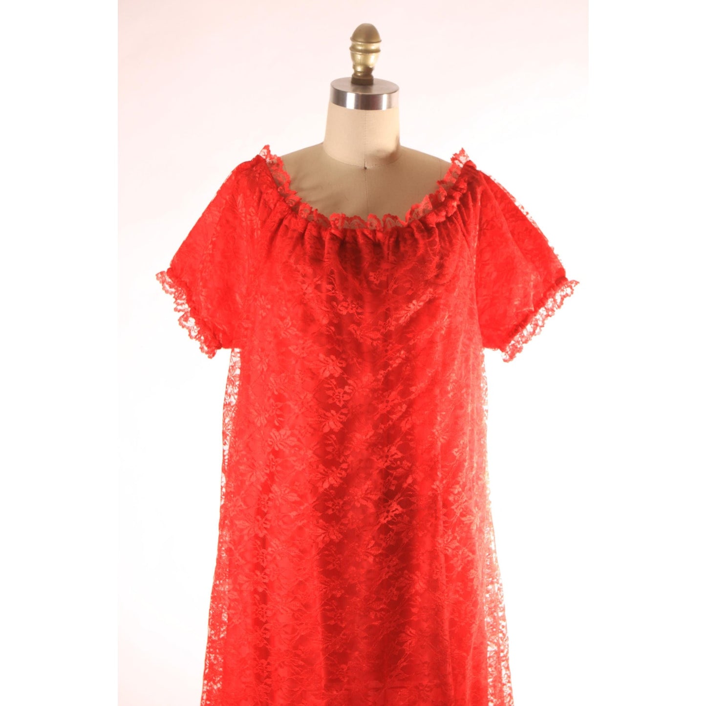 1960s 1970s Sheer Red Lace Overlay Short Sleeve Off the Shoulder Lingerie Night Gown -2XL