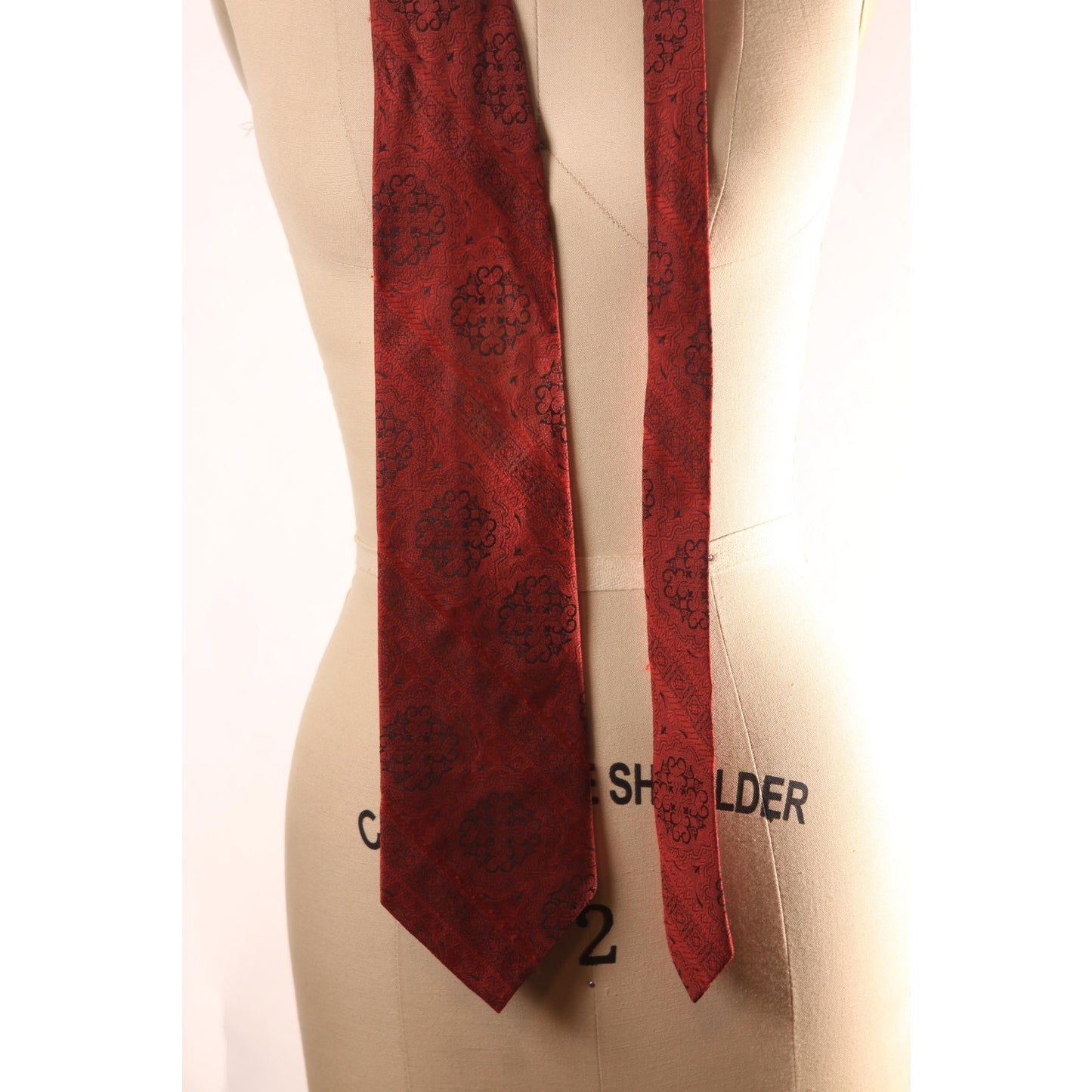 1970s Red and Black Swirl Pattern Wide Necktie Tie by John Blair