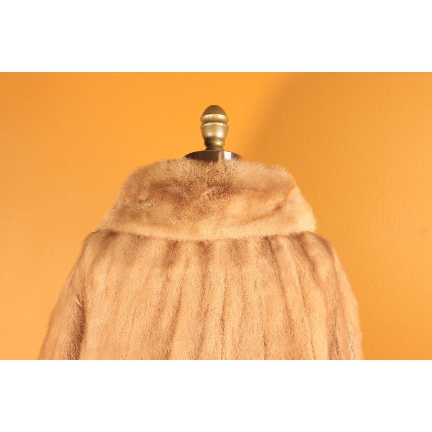 1950s Light Brown Long Sleeve Mink Fur Coat by McDaniel's -L-XL