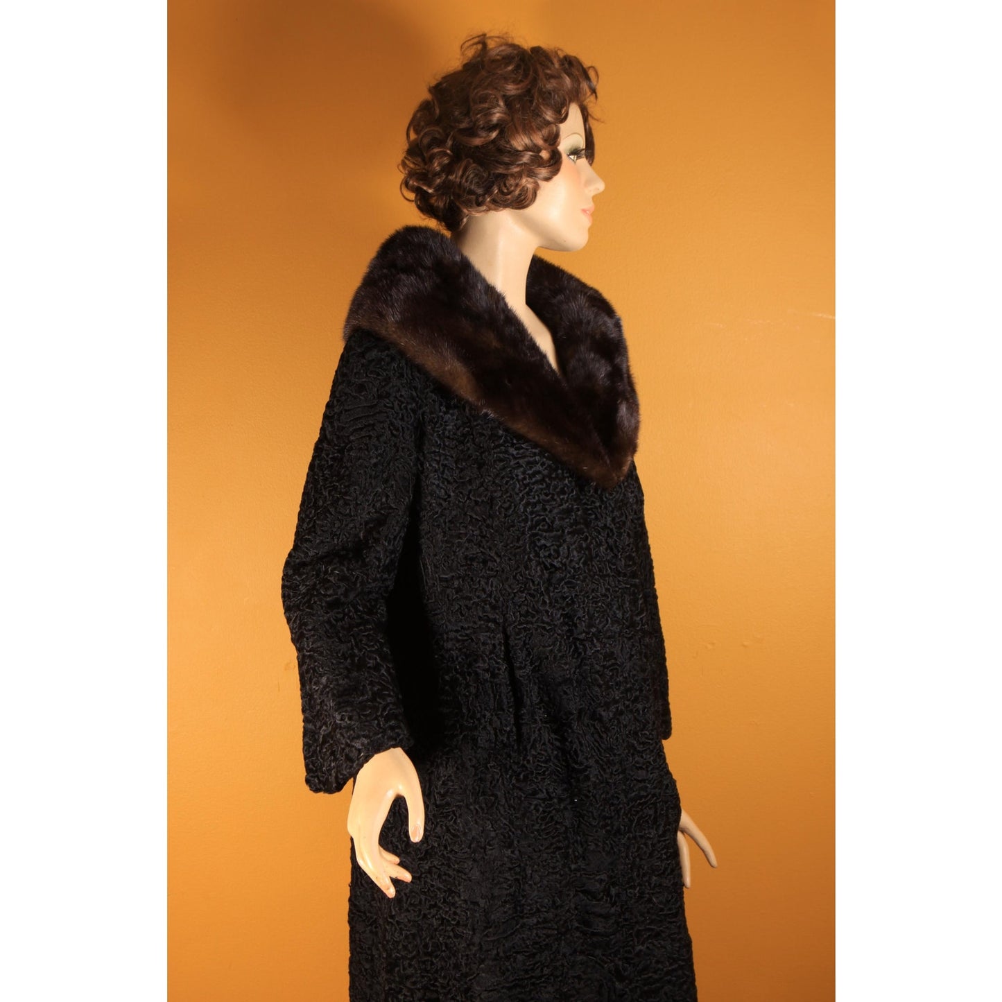1950s Black Persian Lamb Fur and Mink Fur Trim Collar Long Sleeve Coat by Le Don Original Furs -M-L