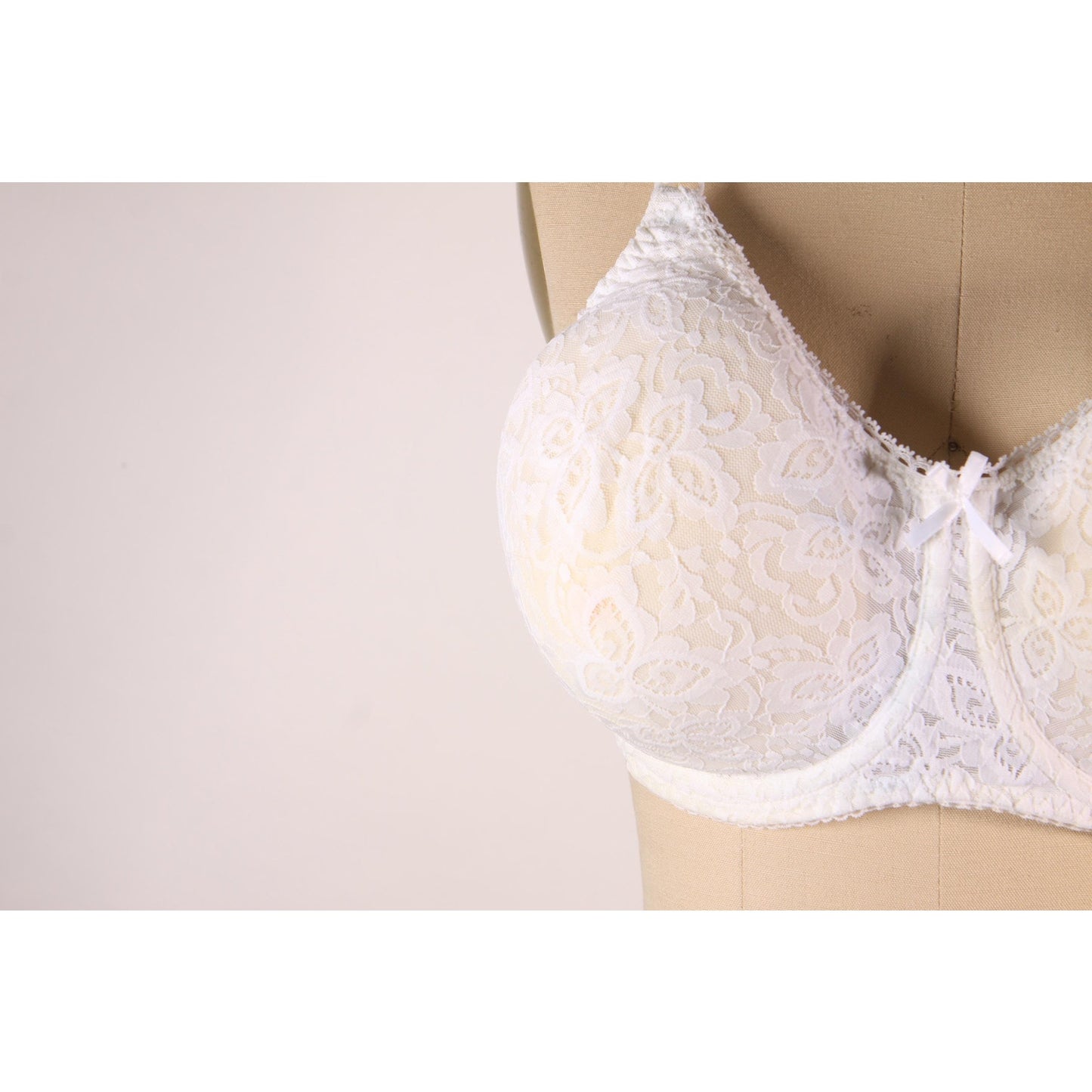 1980s Sheer White Lace Bow Detail Bra by Bali-38D