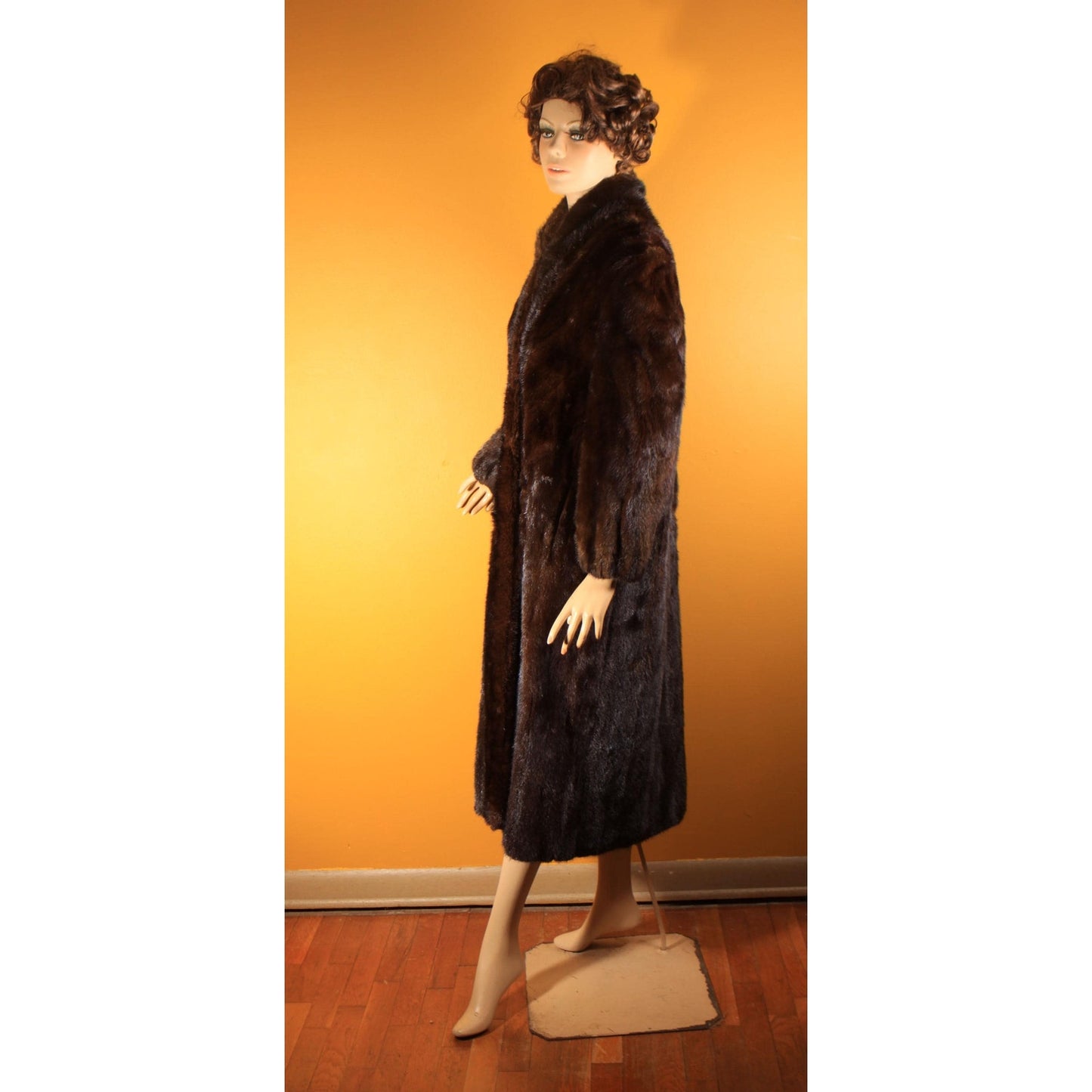 1940s Dark Brown Mink Long Sleeve Fur Coat by Marshall Fields