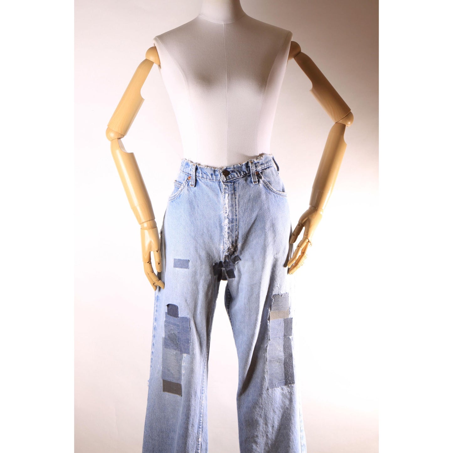 1980s Distressed Patch Fraying Blue Denim Orange Tab 517 Jeans by Levi's -38x30
