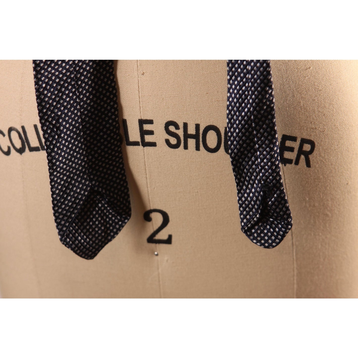 1960s Black and Gray Dot Pattern Necktie Tie