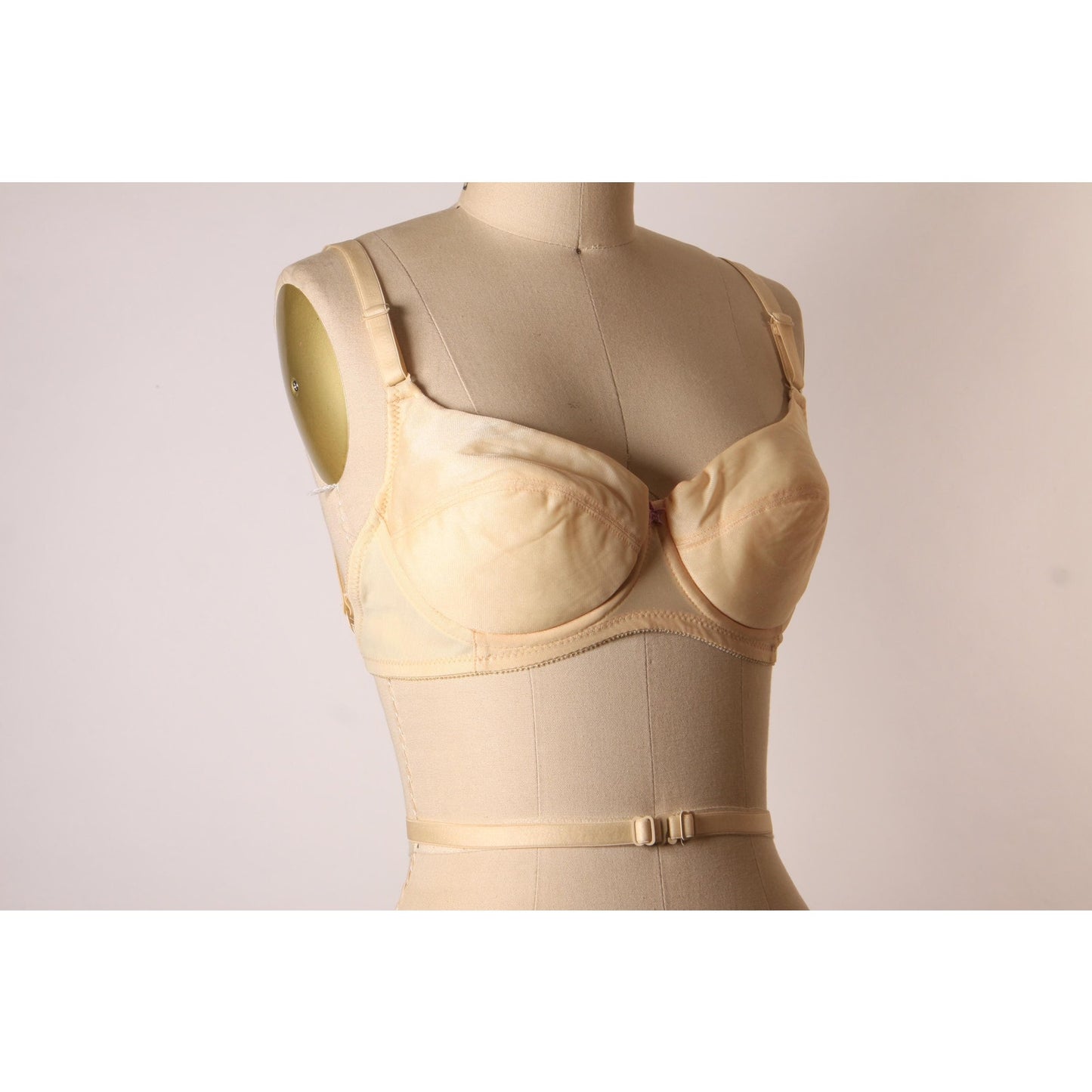 1970s Beige Skin Tone Wrap Around Strap Low Cut Back Criss Cross Padded Bra by Fredericks of Hollywood-36B