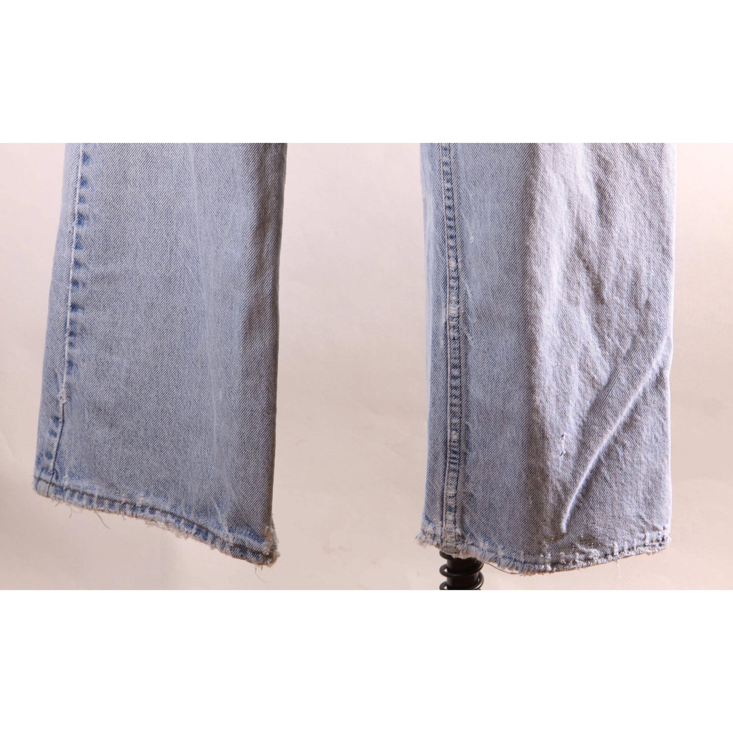 1980s Distressed Patch Fraying Blue Denim Orange Tab 517 Jeans by Levi's -38x29