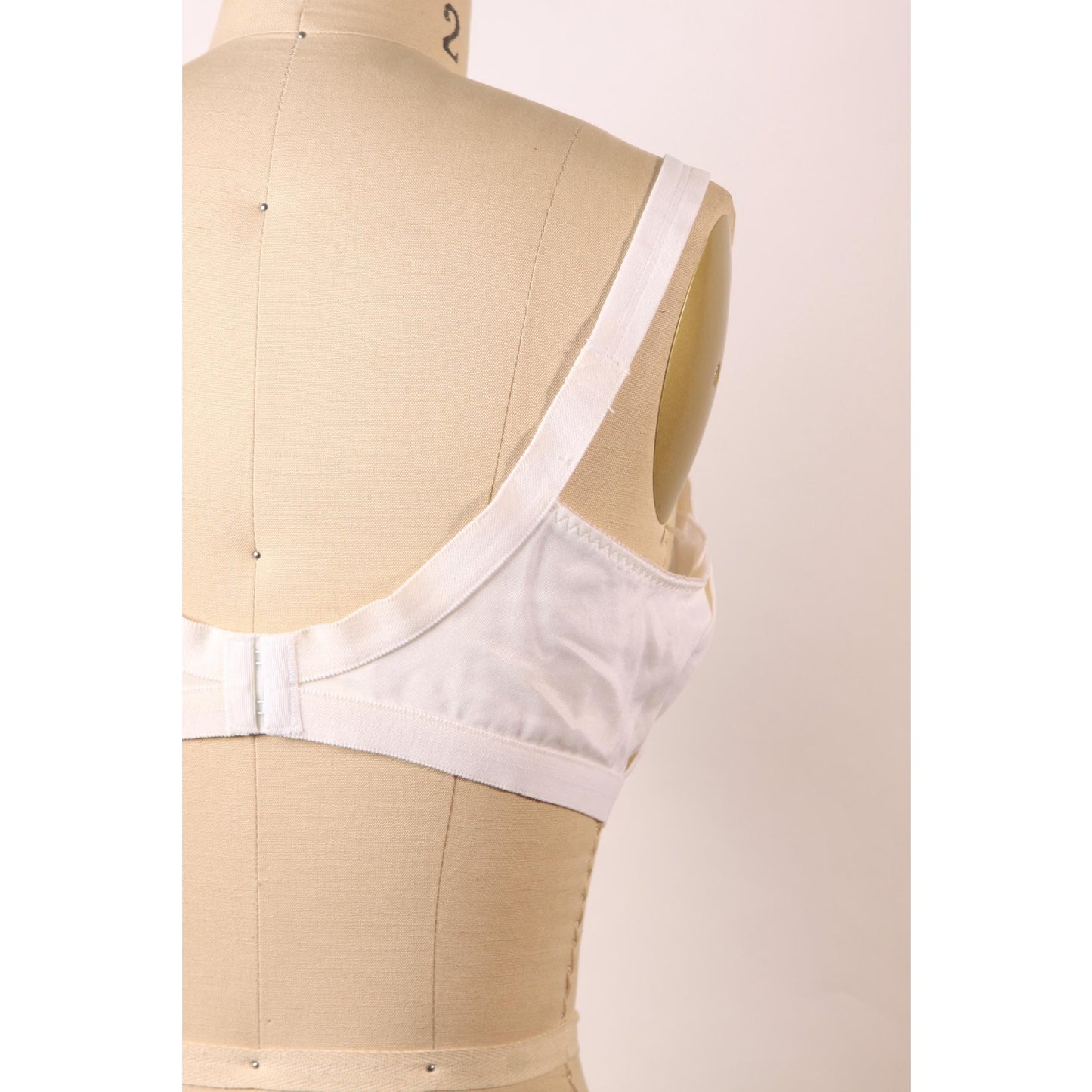 1970s White Seamed Cup Bra