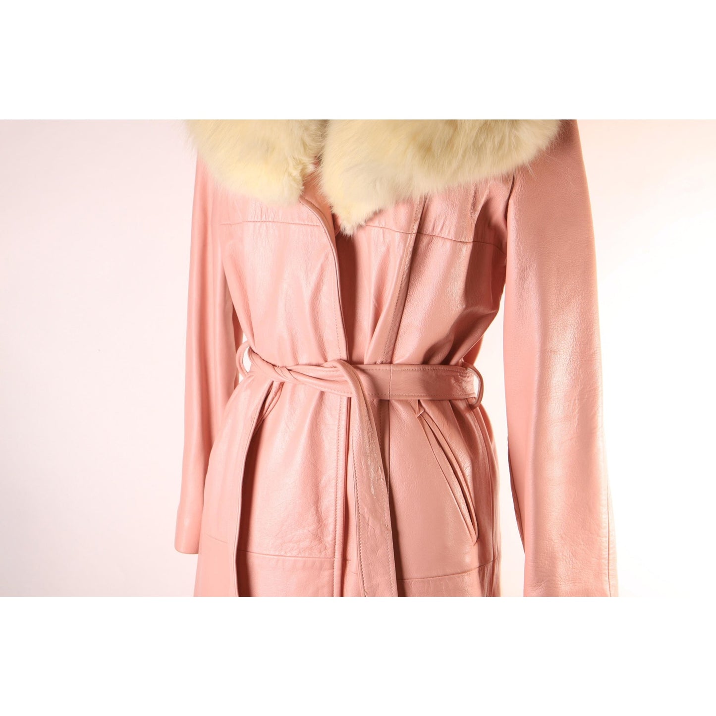 1970s Light Pink Leather Cream Fox Fur Collar Belted Trench Coat by New England Sportswear Company -L-XL