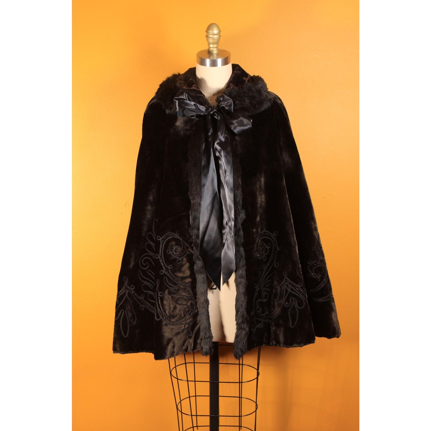Antique 1800s 1900s Victorian Brown and Black Soutache Fur Trim Cape
