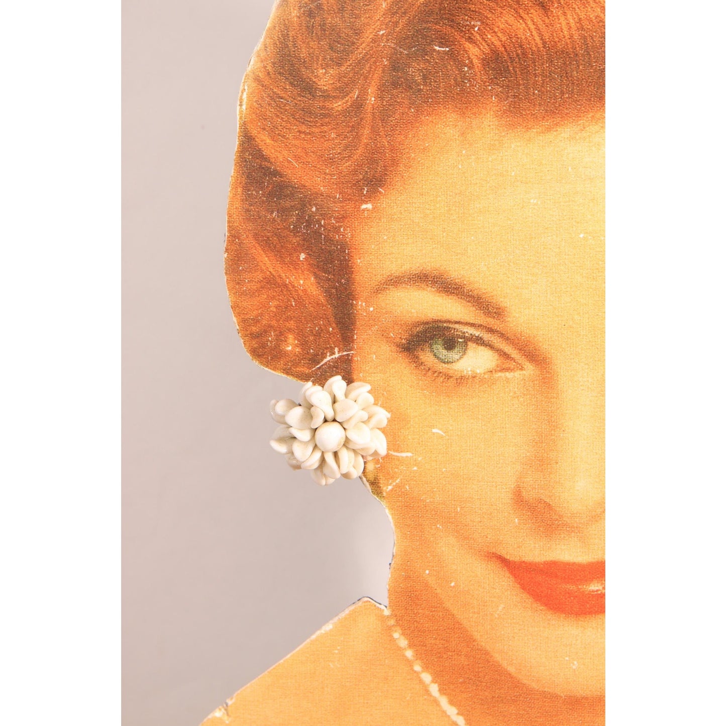1950s White Glass Floral Shape Screw Back Earrings