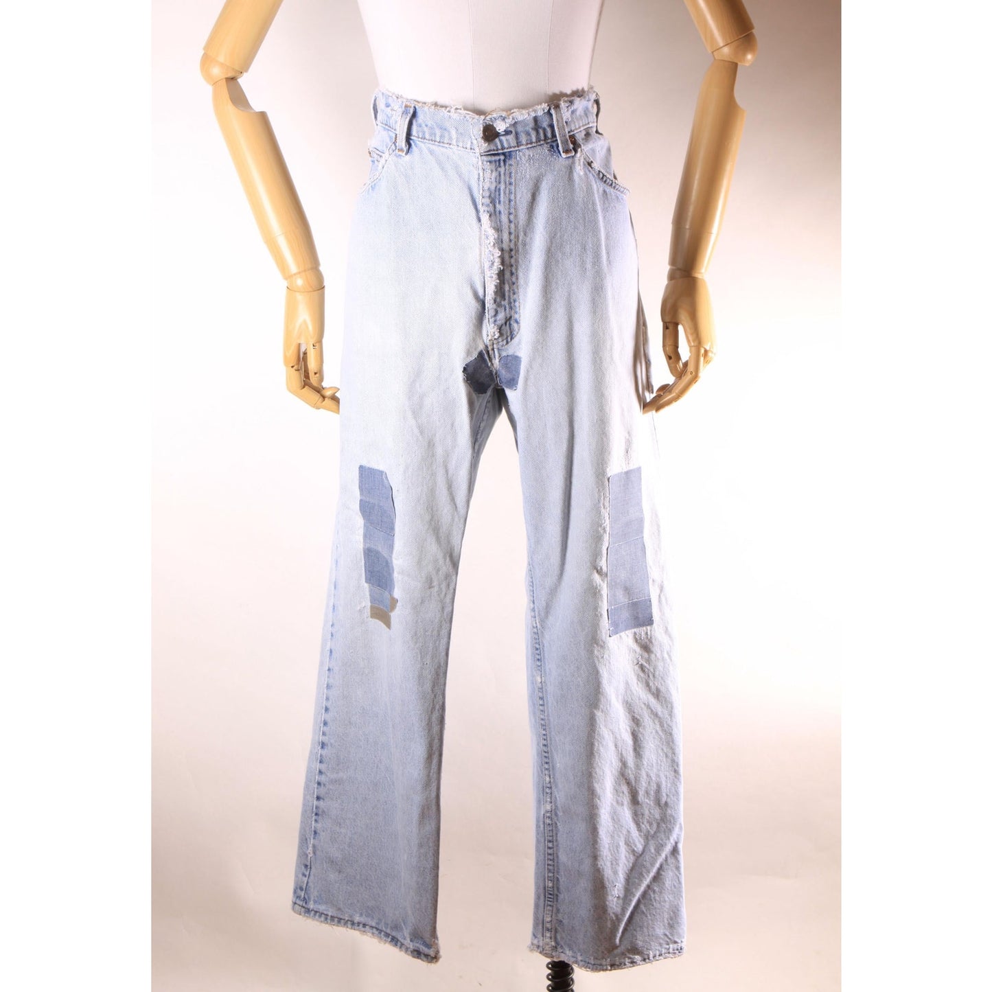 1980s Distressed Patch Fraying Blue Denim Orange Tab 517 Jeans by Levi's -38x29