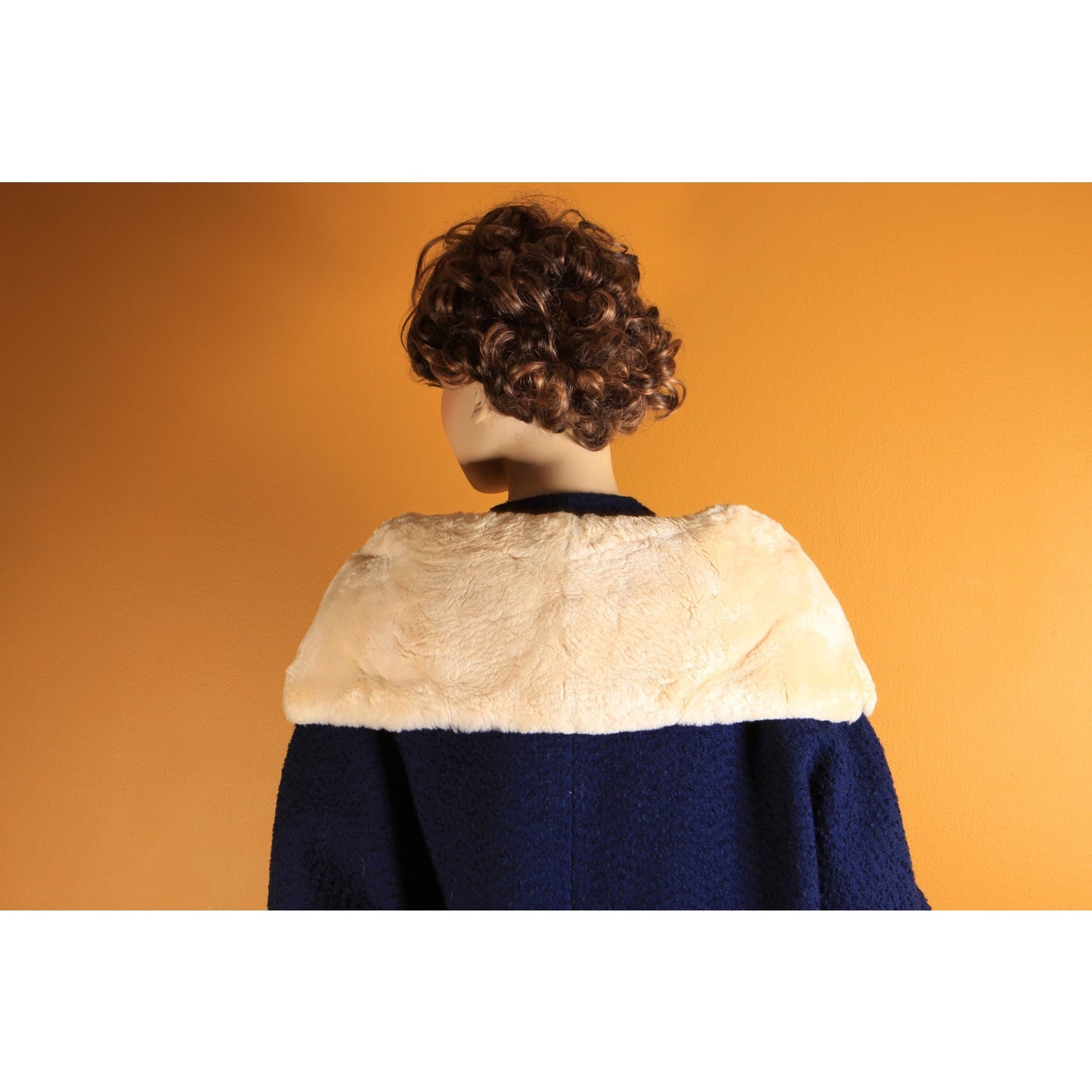 1950s Blue Long Sleeve Cream Sheared Chinchilla Fur Cuff and Collar Coat by Adler's and Jeshiva -XL