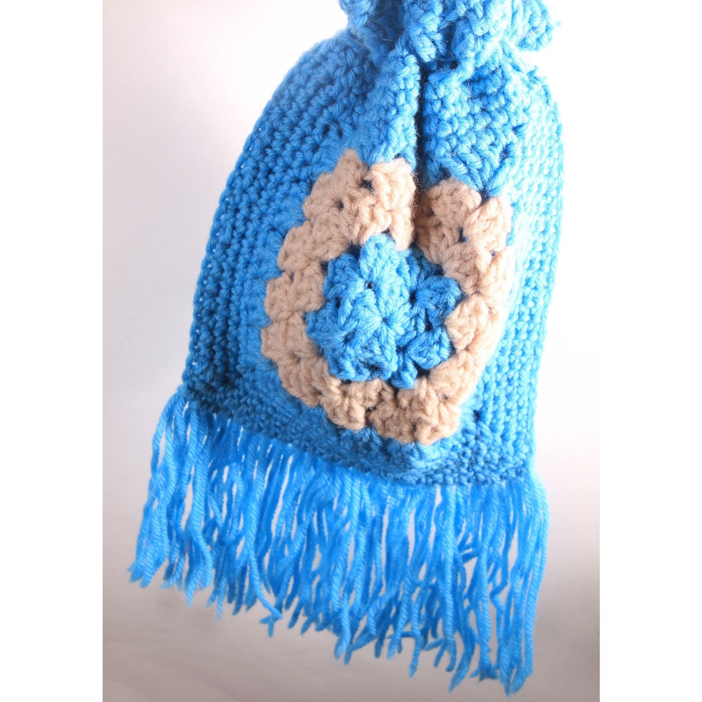 1970s Turquoise Blue and Tan Crochet Granny Square Fringe Drawstring Purse Bag