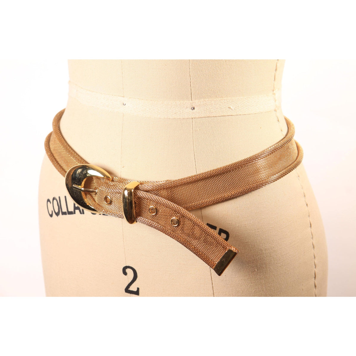 Late 1970s Early 1980s Gold Tone Metal Mesh Belt
