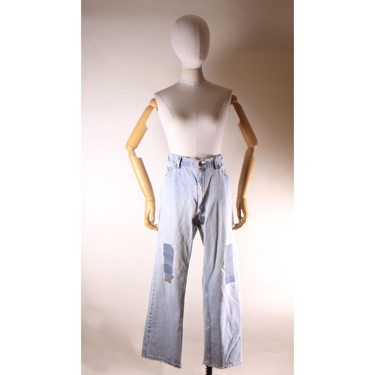 1980s Distressed Patch Fraying Blue Denim Orange Tab 517 Jeans by Levi's -38x29