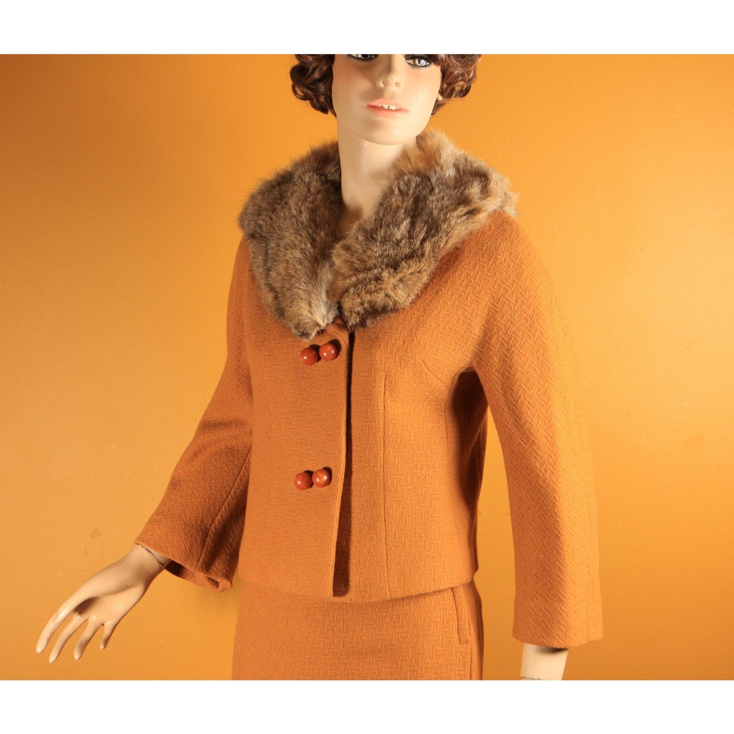 1950s Harvest Gold Yellow Bracelet Sleeve Fox Fur Collar Jacket and Pencil Skirt Two Piece Suit Outfit -XS