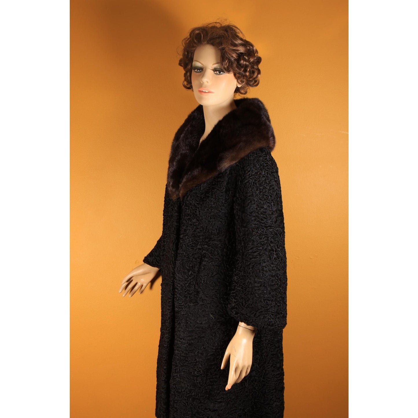 1950s Black Persian Lamb Fur and Mink Fur Trim Collar Long Sleeve Coat by Le Don Original Furs -M-L