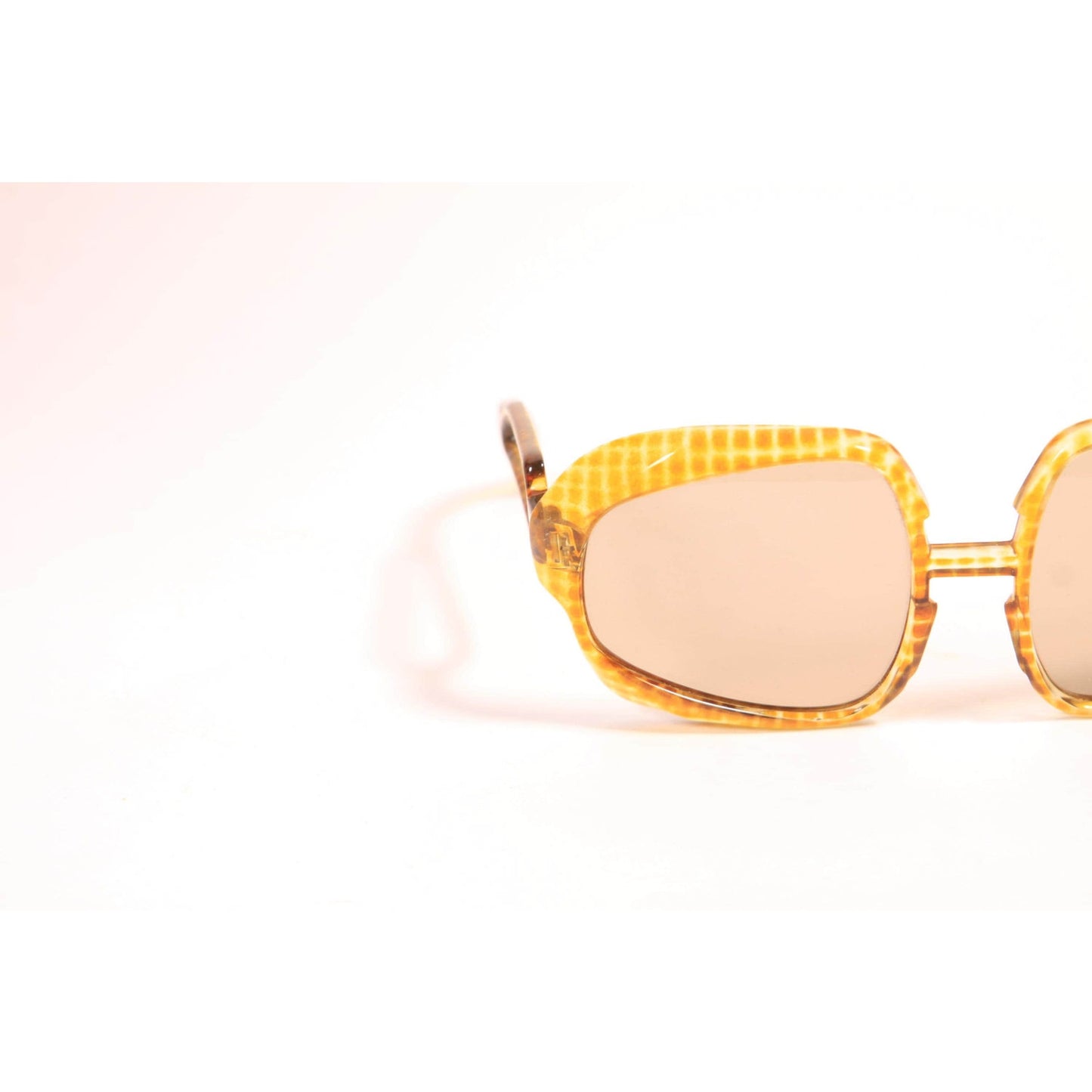 1970s Yellow and Brown Clear Tortoise Animal Print Oversized Boho Italy Sunglasses