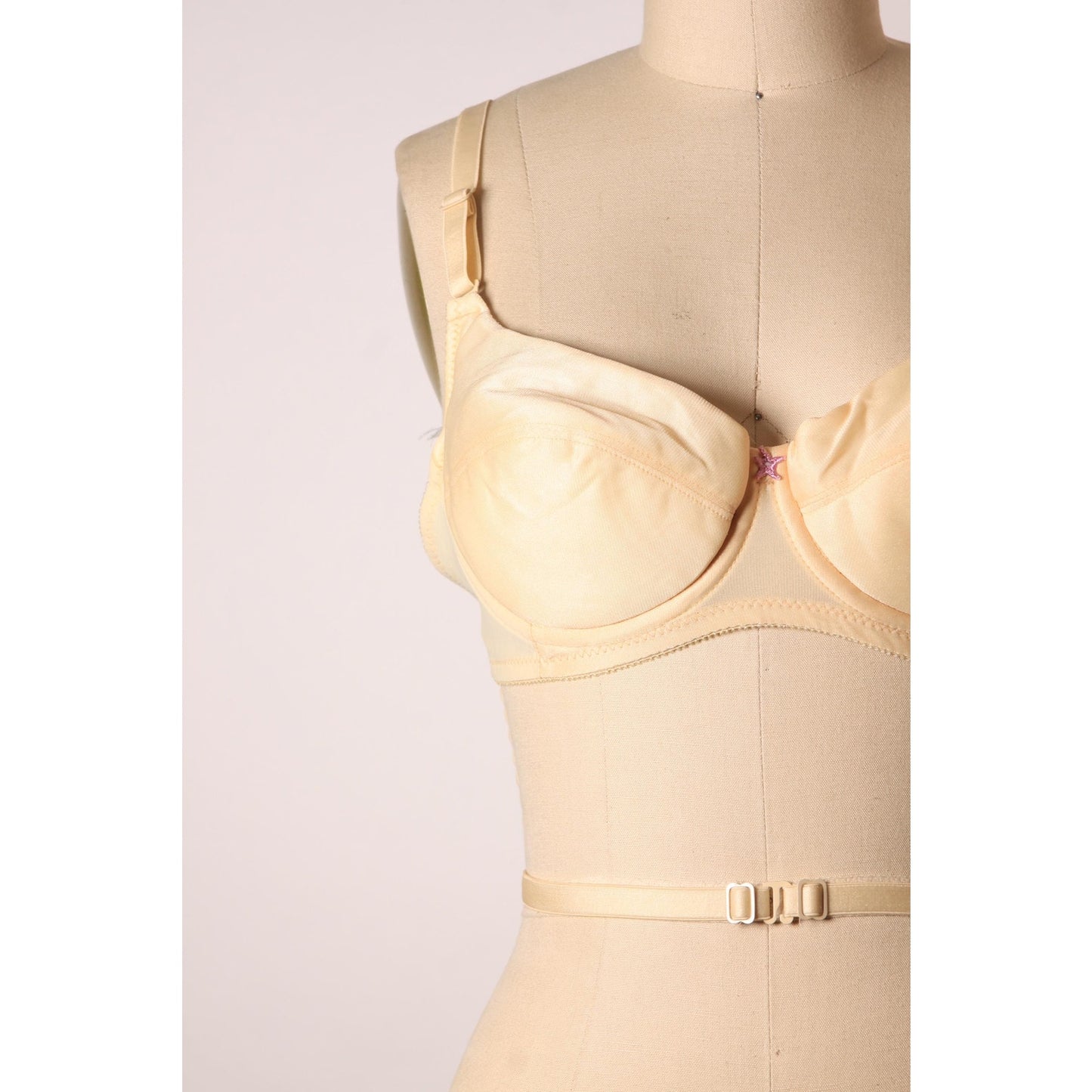 1970s Beige Skin Tone Wrap Around Strap Low Cut Back Criss Cross Padded Bra by Fredericks of Hollywood-36B