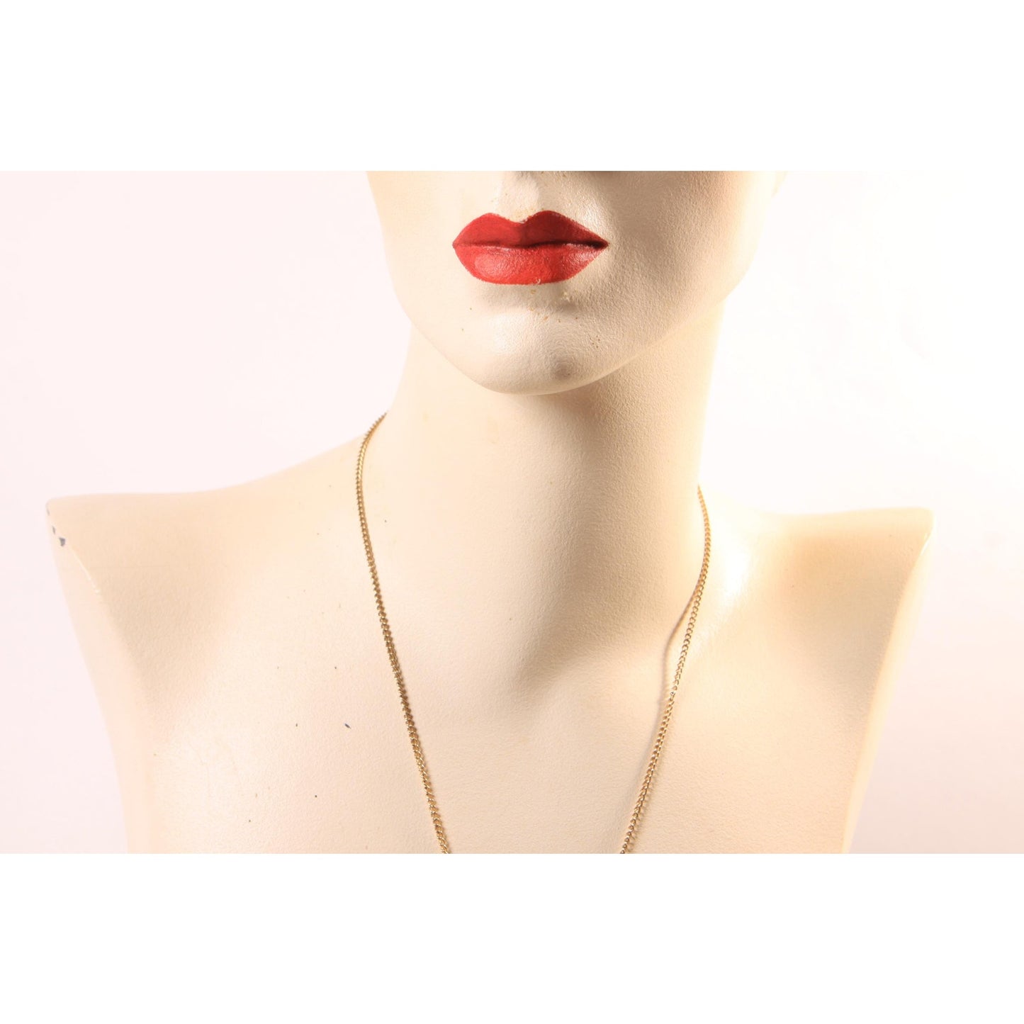 1970s Gold Tone Metal Pink and Cream Cameo Locket Pendant Necklace