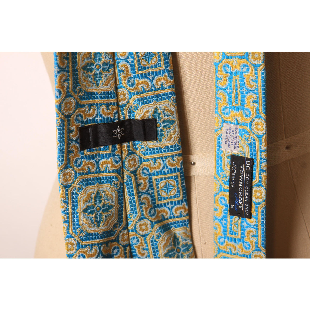 1970s Turquoise Blue and Yellow Patterned Wide Necktie Tie by Towncraft JCPenney