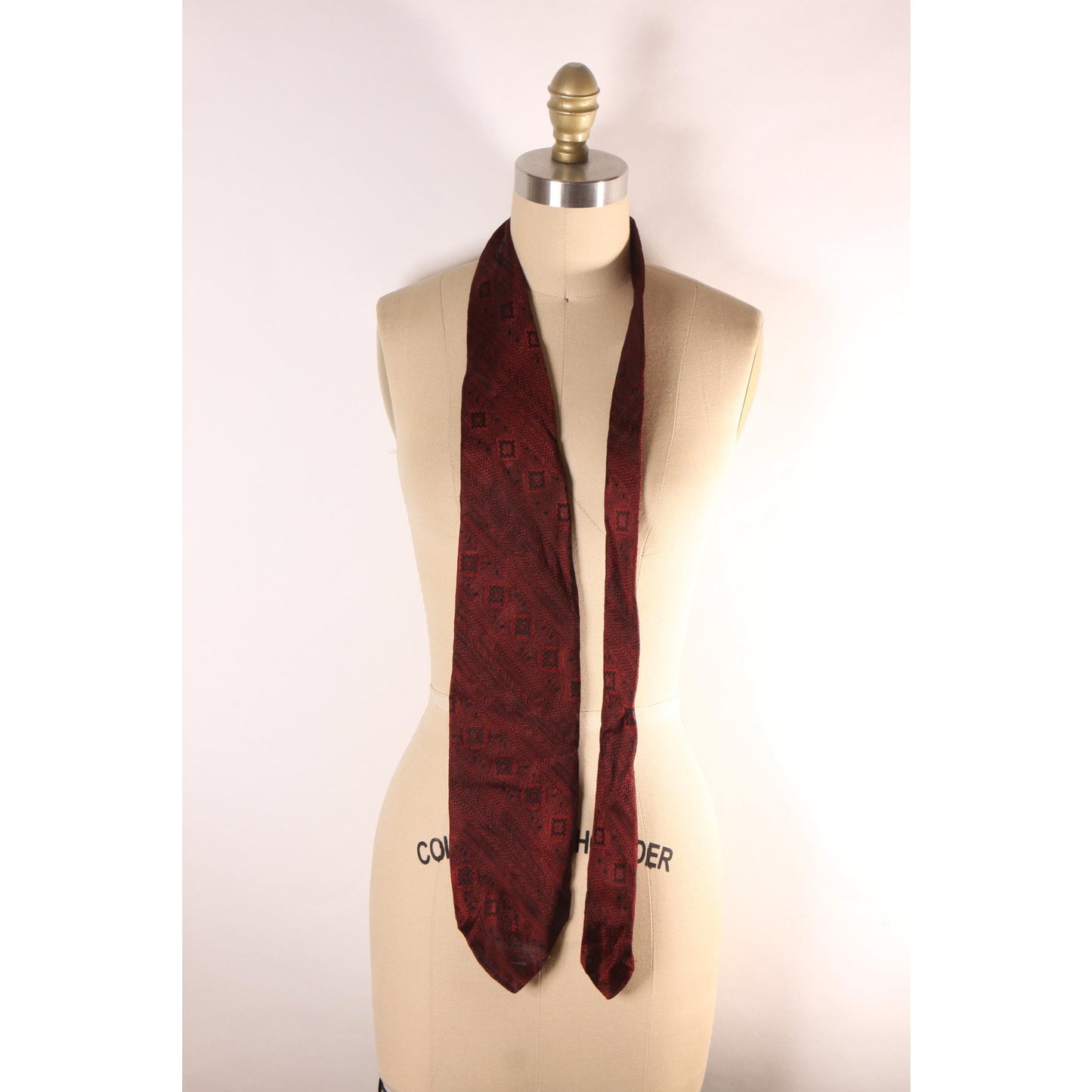 1970s Red and Black Geometric Swirl Necktie Tie by Renberg's Tulsa