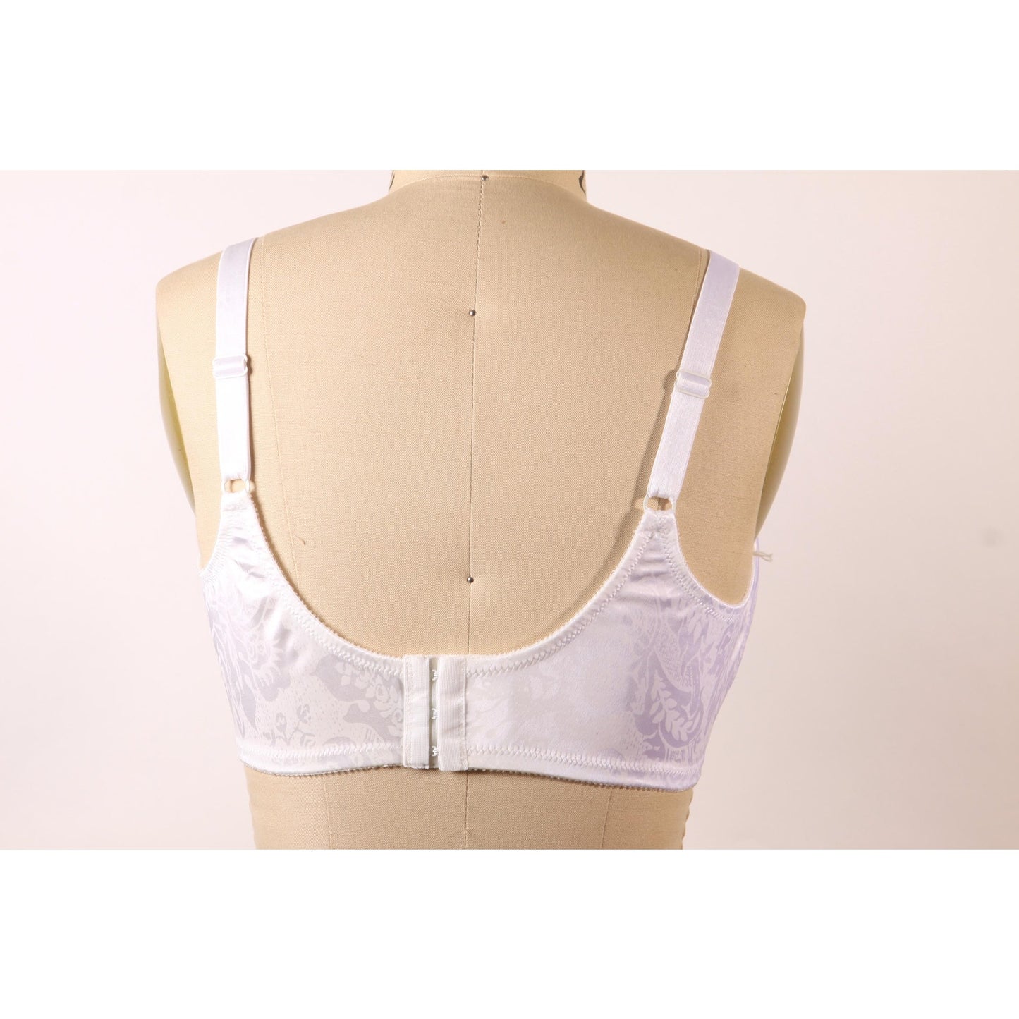 1980s White Floral Print Criss Cross Front Bra by Vanity Fair-38C and and 38D