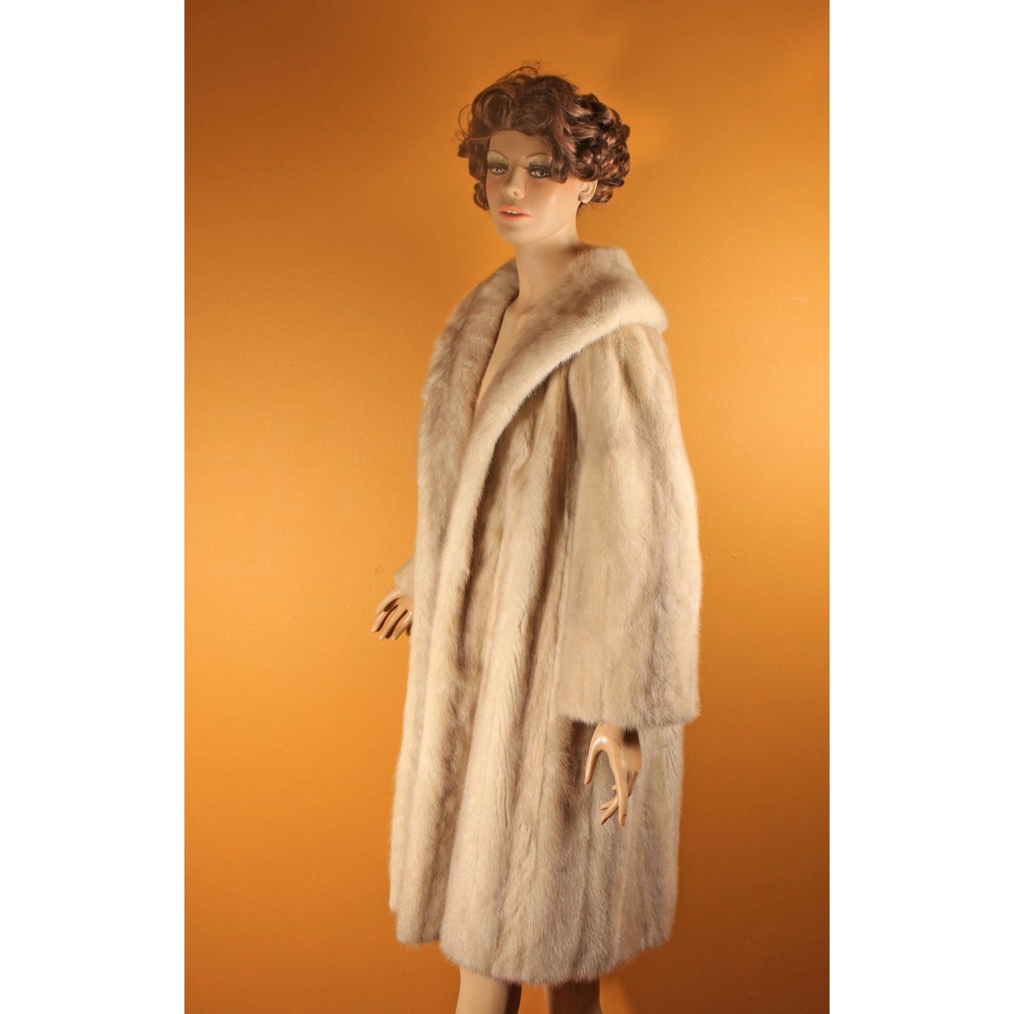 1950s Blonde Cream Off White Long Sleeve Mink Fur Coat by Irene of London -M-L
