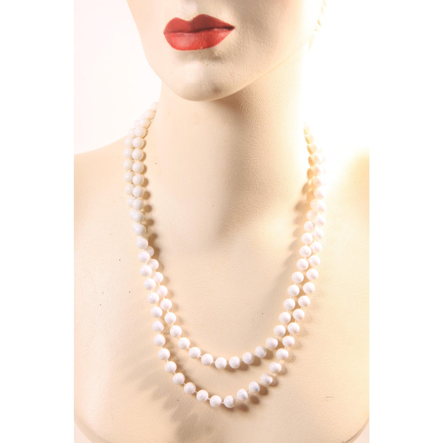 1960s White Plastic Circle Beaded Double Strand Necklace by Hong Kong
