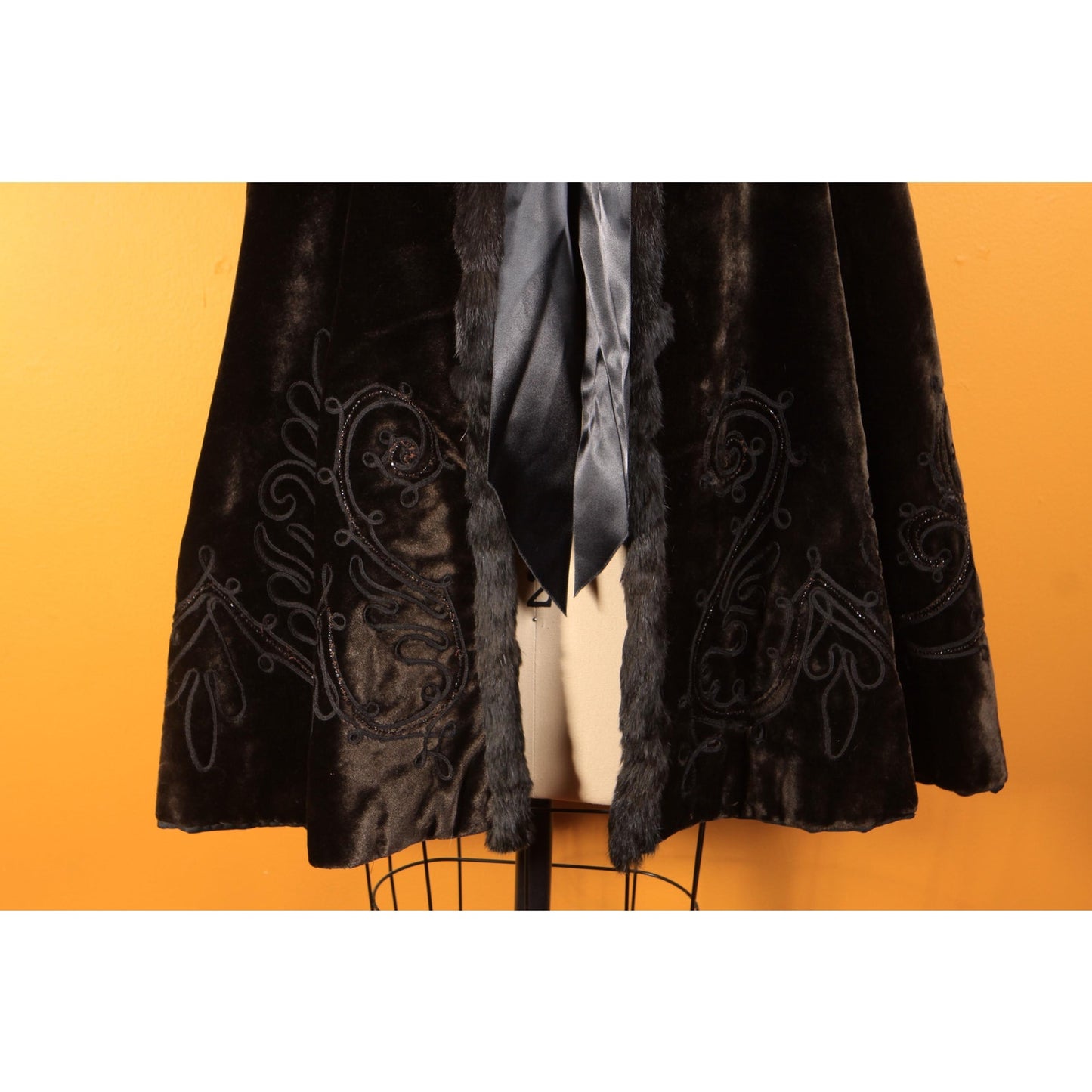 Antique 1800s 1900s Victorian Brown and Black Soutache Fur Trim Cape