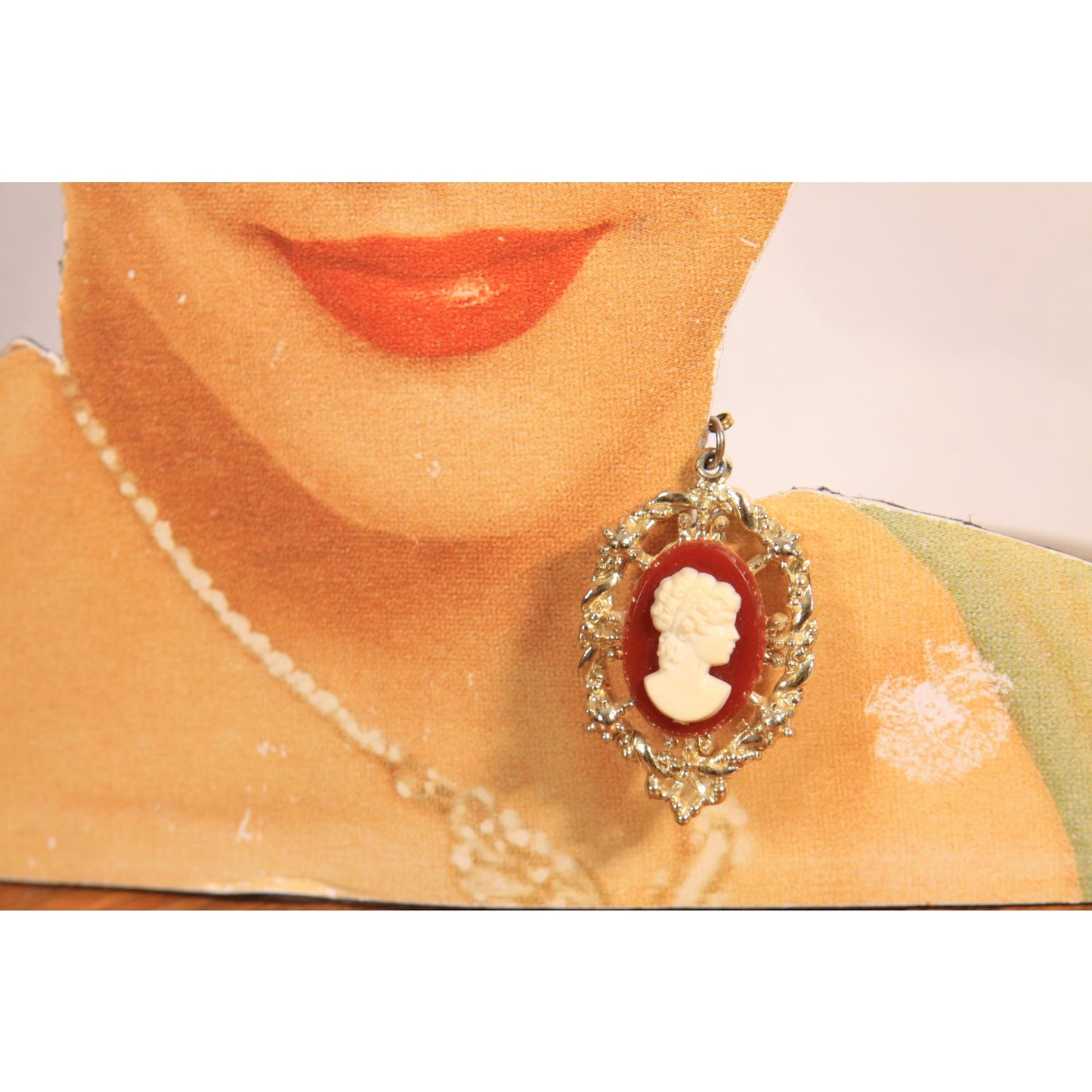 1950s Gold Tone Metal Cameo Screw Back Earrings with Matching Necklace Pendant