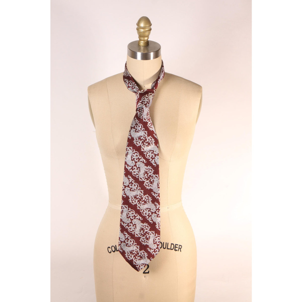 1970s Burgundy and Gray Novelty Lion Swirl Wide Necktie Tie by Marx by Damon