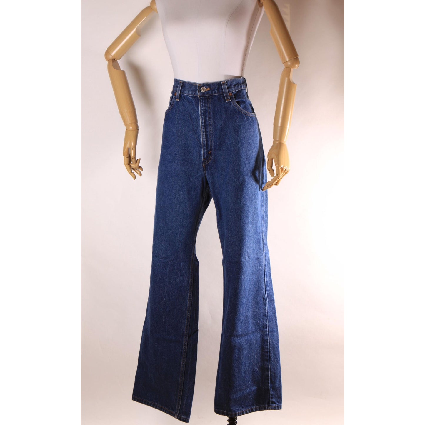 2000s Y2K Blue Denim Blank Red Tab 517 Boot Cut Mens Jeans by Levi's- 38x32