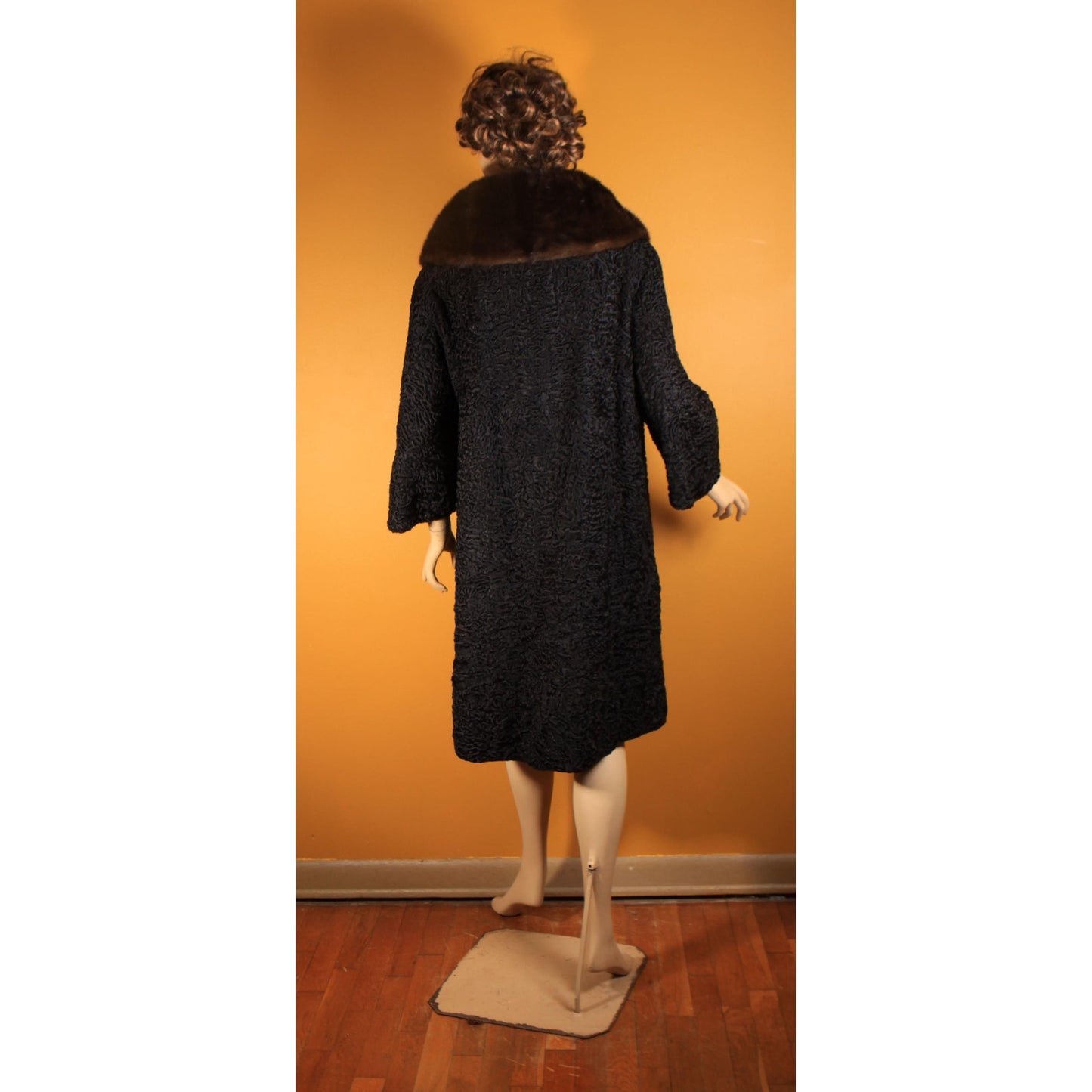 1950s Black Persian Lamb Fur and Mink Fur Trim Collar Long Sleeve Coat by Le Don Original Furs -M-L