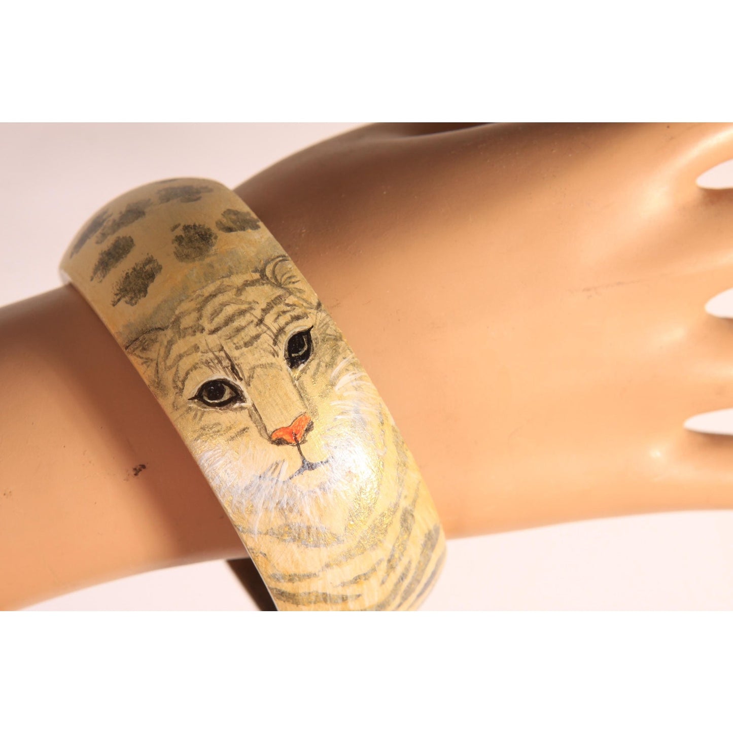 1980s Novelty White Tiger Hand Painted Big Cat Wood Bangle Bracelet