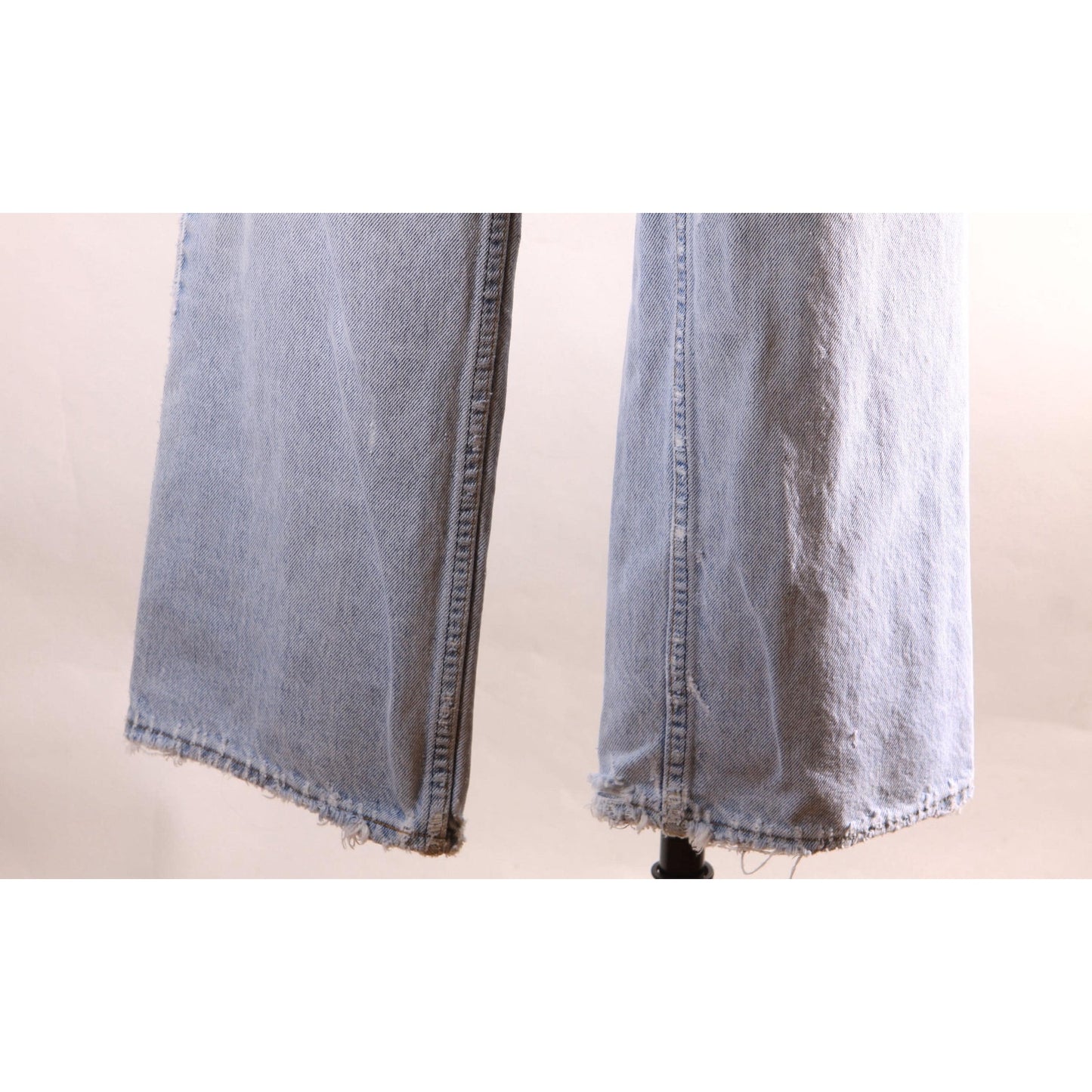 1980s Distressed Patch Fraying Blue Denim Orange Tab 517 Jeans by Levi's -38x29