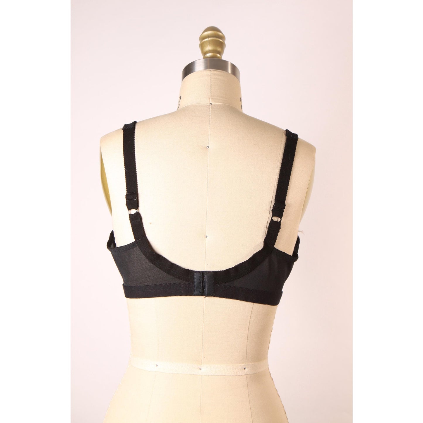 1970s Sheer Black Floral Lace Lift Criss Cross Bra by Montgomery Ward-38B