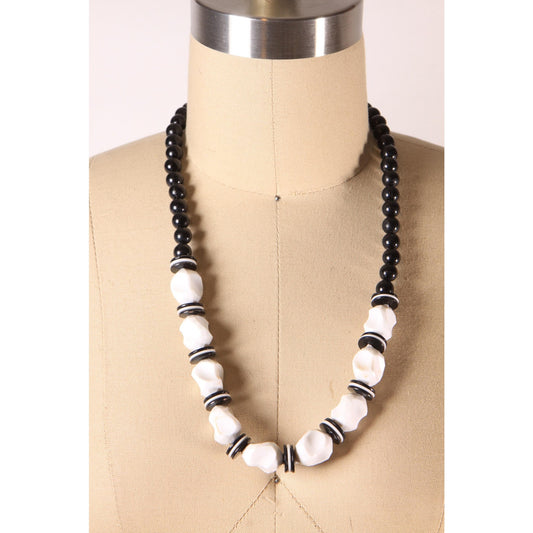 1980s Black and White Chunky Beaded Necklace