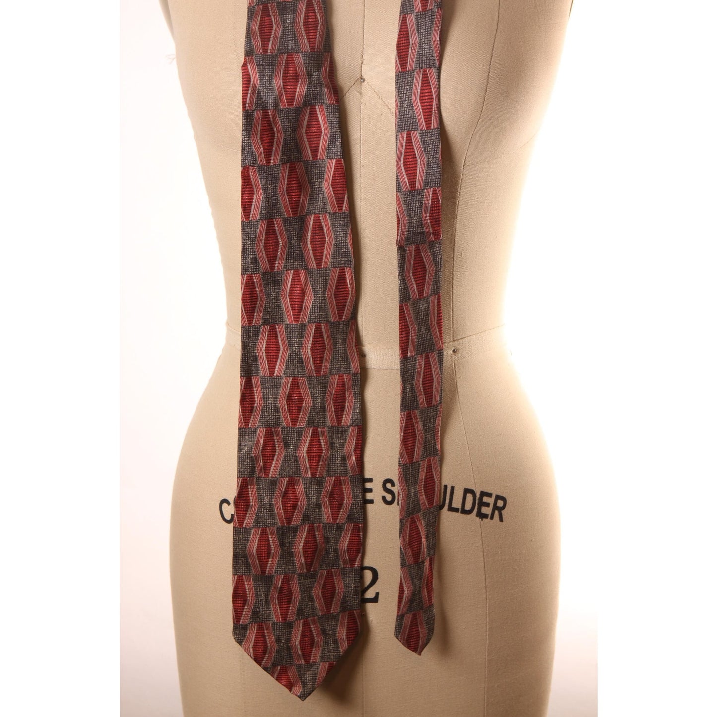 1980s Red and Gray Abstract Print Necktie Tie by Geoffrey Beene