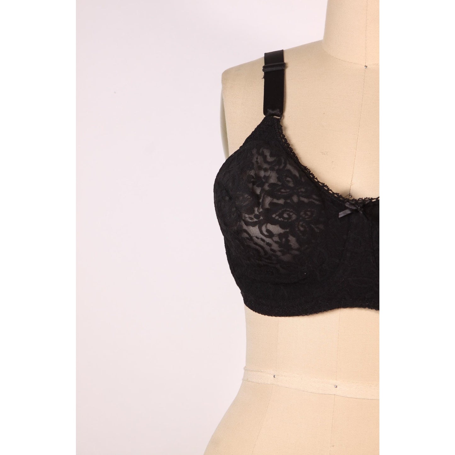 1980s Sheer Black Floral Lace Bow Detail Bra by Bali-40D
