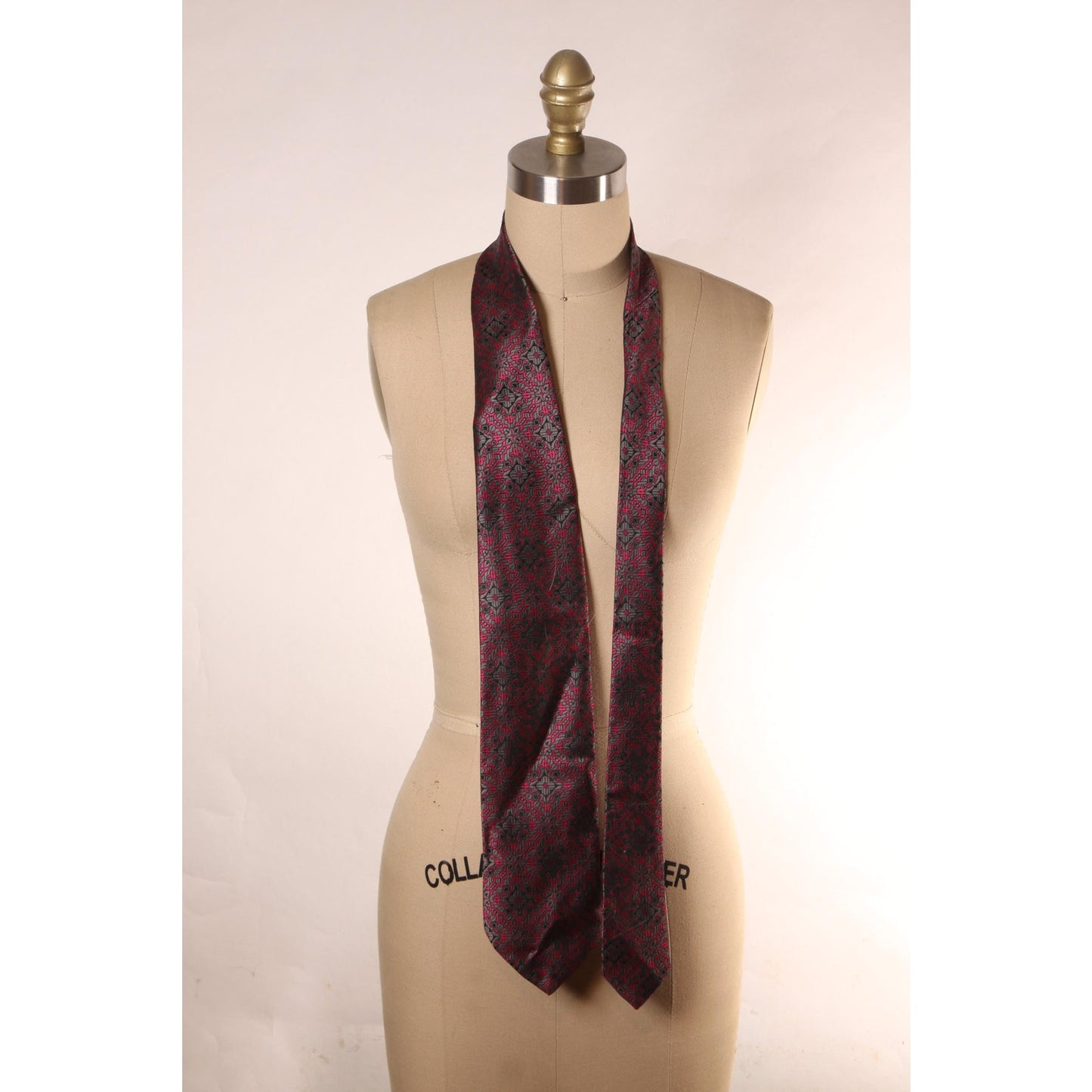 1970s Hot Pink and Gray Abstract Patterned Necktie Tie by Sears